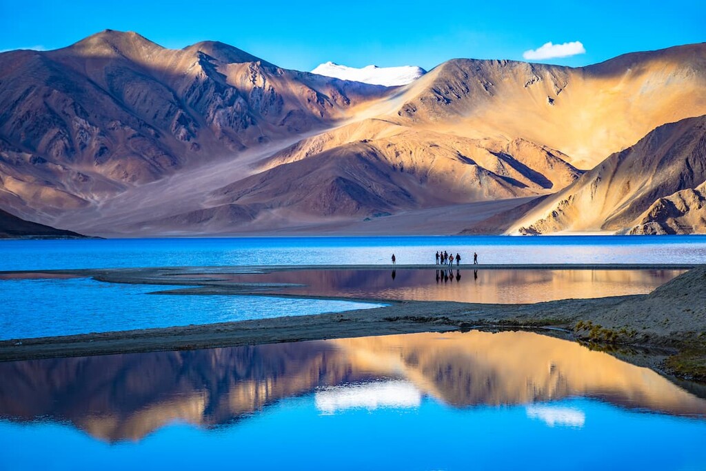Pangong lake tour packages